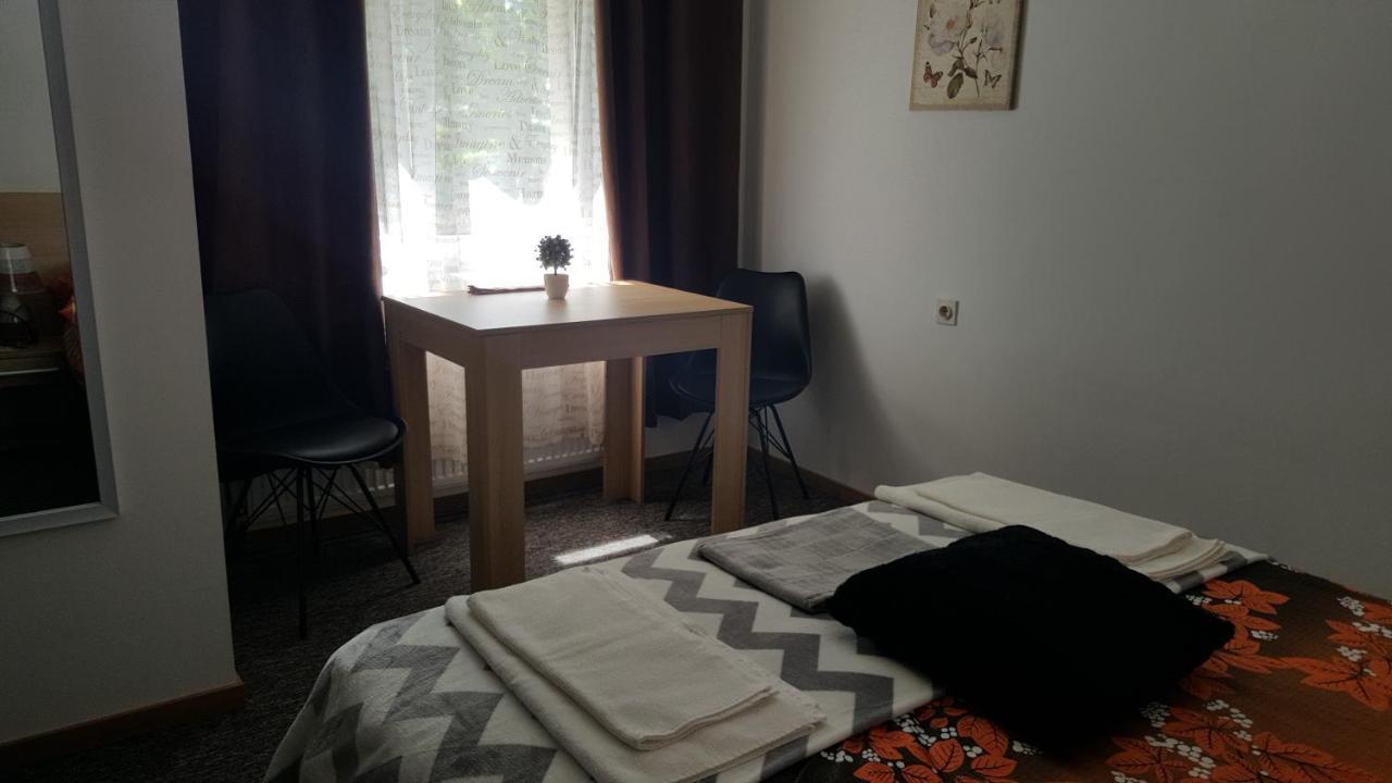 Park Rooms Dugo Selo Exterior foto